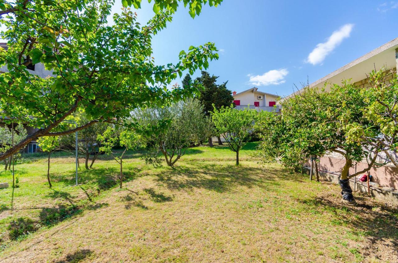 Apartments Anica F Lopar Exterior foto